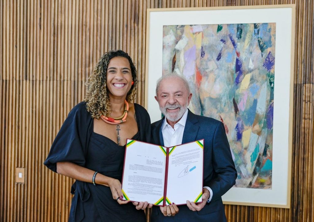 Lula assina 28 decretos para regularizar territórios de quilombolas