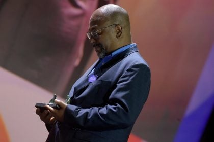 Adilson Moreira: Culto branco à meritocracia esconde o poder dos círculos de relacionamento