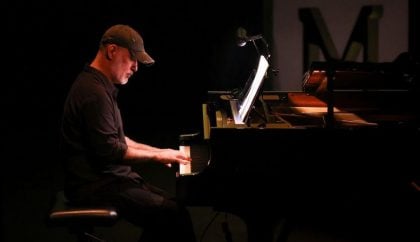 Antonio Pinto, reverenciado compositor de filmes como ‘Central do Brasil’, celebra 30 anos de carreira