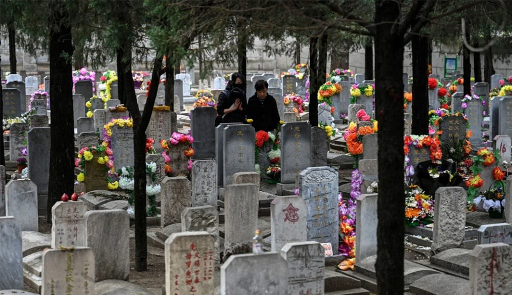 Cremação obrigatória gera protestos no interior da China