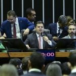 Congresso impõe derrota a Lula e derruba 52 vetos ao licenciamento ambiental