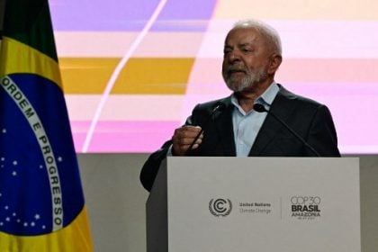 É mais barato salvar o planeta do que financiar guerras, diz Lula na COP30
