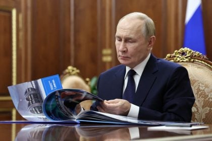 Rússia avalia retomar testes nucleares, diz Putin
