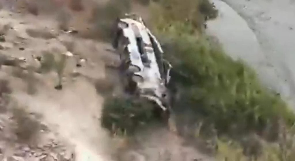 Pelo menos 37 mortos e 24 feridos em acidente de ônibus no sul do Peru