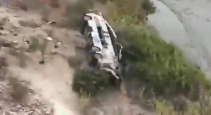 Pelo menos 37 mortos e 24 feridos em acidente de ônibus no sul do Peru