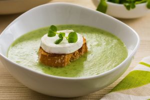 Almoço saudável: 4 receitas com agrião para fortalecer a imunidade