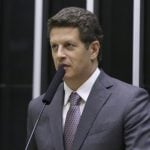 Moraes marca interrogatório de Ricardo Salles em caso de contrabando de madeira