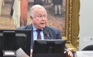 Comissão da Câmara adia votação de projeto que equipara facção a grupo terrorista