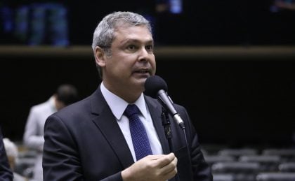 Líder do PT defende destituição de Derrite da relatoria de PL Antifacção