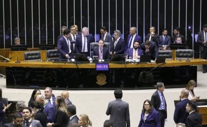 Câmara aprova texto-base de projeto que regulamenta streaming