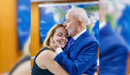 Filha de Lula recebe alta de hospital em Niterói