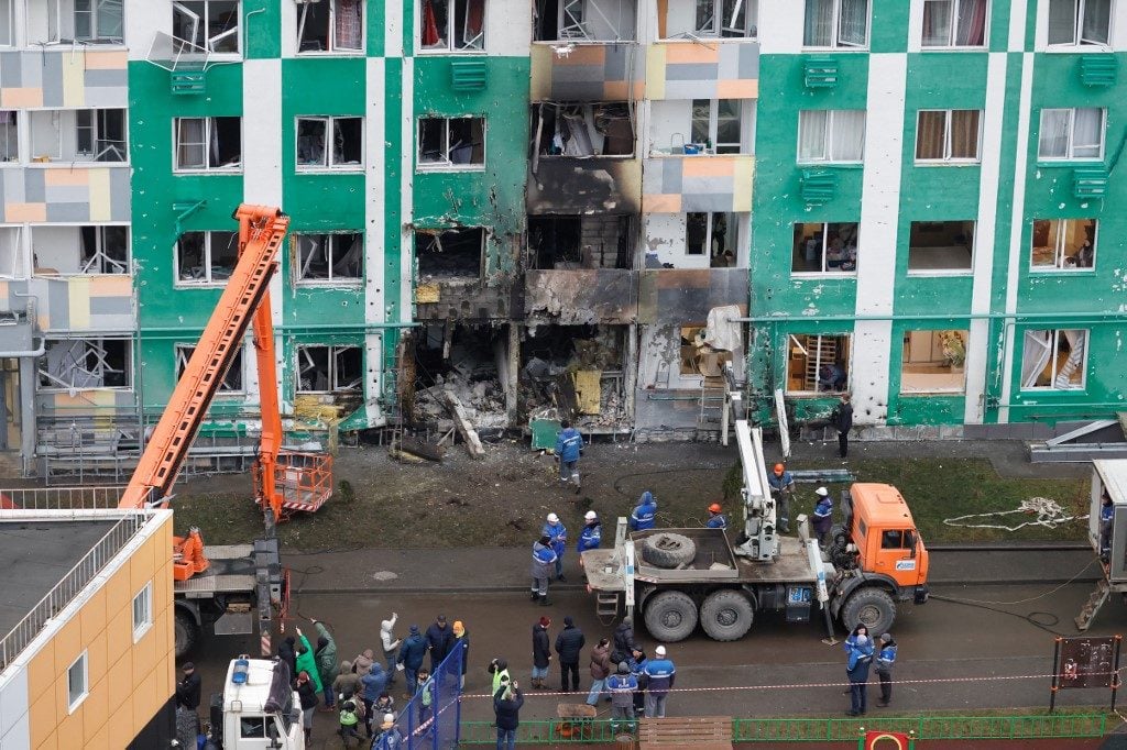 Drones ucranianos deixam 7 feridos em prédio residencial na Rússia