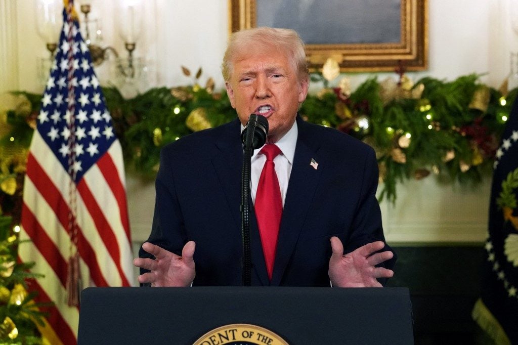 Com apoio limitado à Ucrânia, Trump sanciona lei de defesa antes de negociações de paz nos EUA