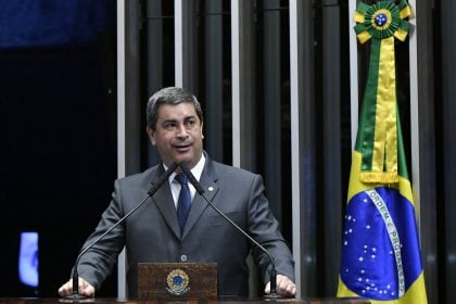 Quem é Coronel Tadeu, suplente que deve ficar no lugar de Zambelli na Câmara