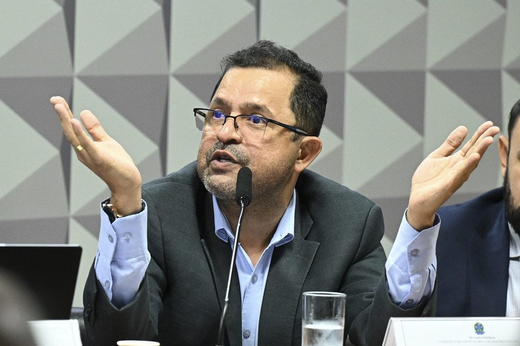 CPMI prende ex-coordenador do INSS após 9 horas de depoimento