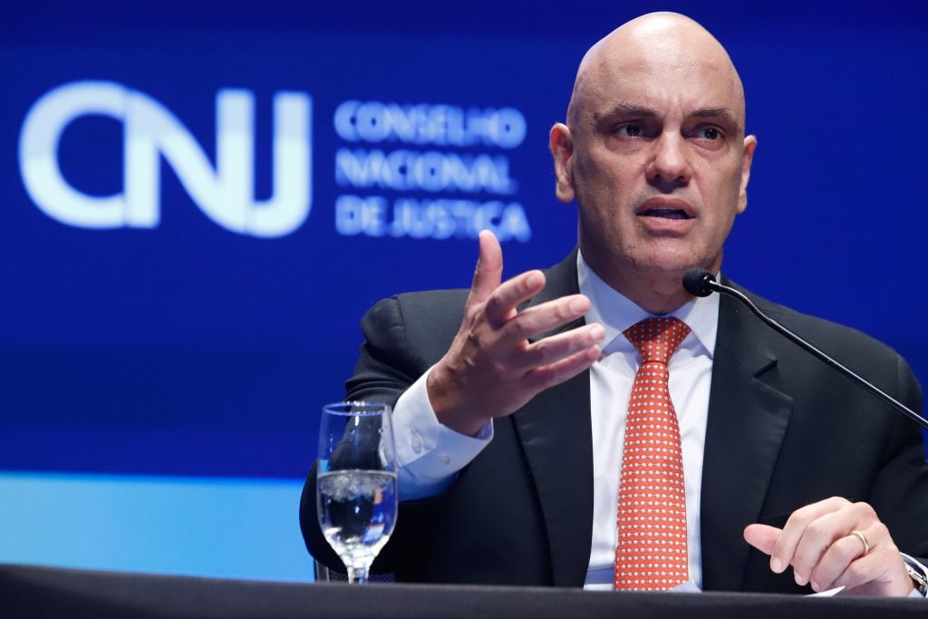Judiciário brasileiro sofre ataques porque é o mais forte do mundo, diz Moraes