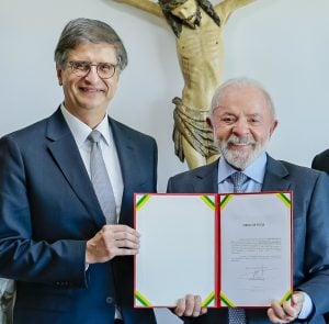 Lula assina recondução de Paulo Gonet ao comando da PGR