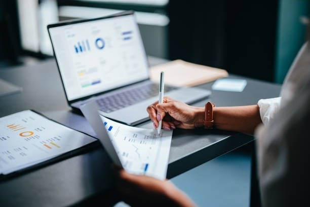 Efeito-tesoura pressiona caixa das PMEs no início de 2026