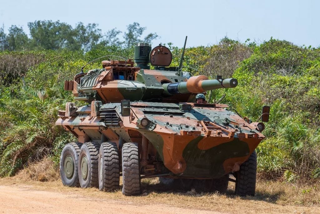 Exército reforçará fronteira com a Venezuela com 12 blindados em meio a tensão com EUA