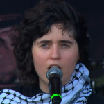 Revelação, Sophia Chablau prega liberdade na música