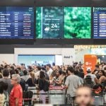 Brasil bate recorde e recebe quase 10 milhões de turistas estrangeiros em 2025