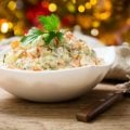 Receitas de Natal: veja como fazer lombo com abacaxi e maionese de salada russa