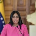 Militares venezuelanos reconhecem Delcy Rodríguez como presidente interina