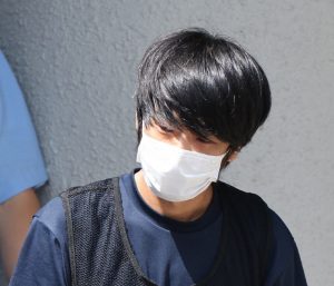 Assassino de ex-premiê japonês Shinzo Abe é condenado a prisão perpétua