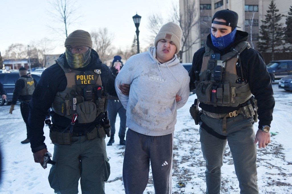 Juiz bloqueia detenções de refugiados ordenadas pelo governo Trump em Minnesota