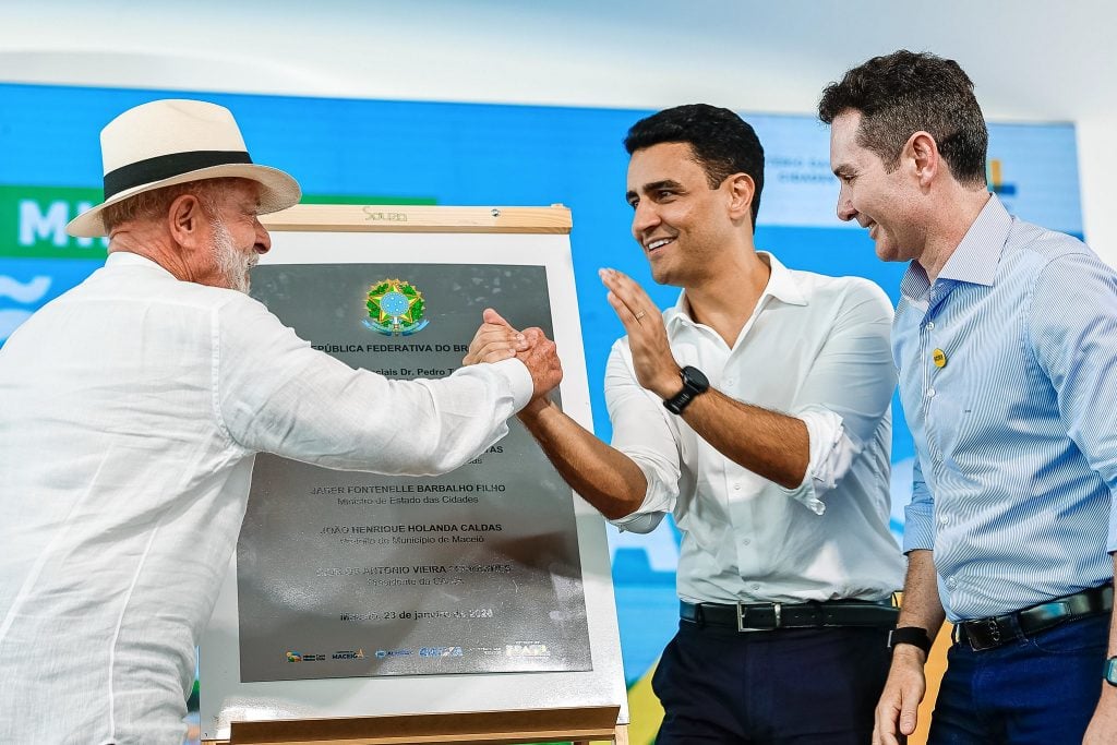 ‘O povo reconhecerá seus esforços’: o afago de JHC, do PL, a Lula