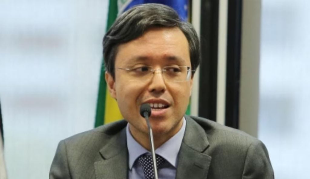 Juiz mantém a prisão de fiscal em caso de propina bilionária em São Paulo