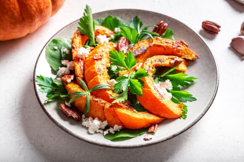 Almoço saudável: 5 receitas para ajudar a combater a retenção de líquido