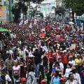 Milhares protestam em Caracas pela libertação de Maduro