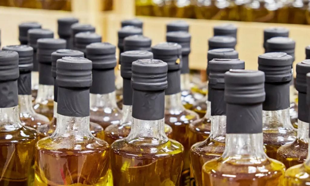 Anvisa proíbe venda de azeite e suspende doce de leite e sal grosso