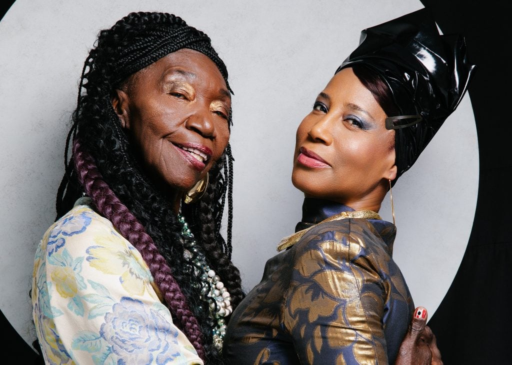 ‘Realeza’: Daúde lança álbum com Lia de Itamaracá, referência da ciranda