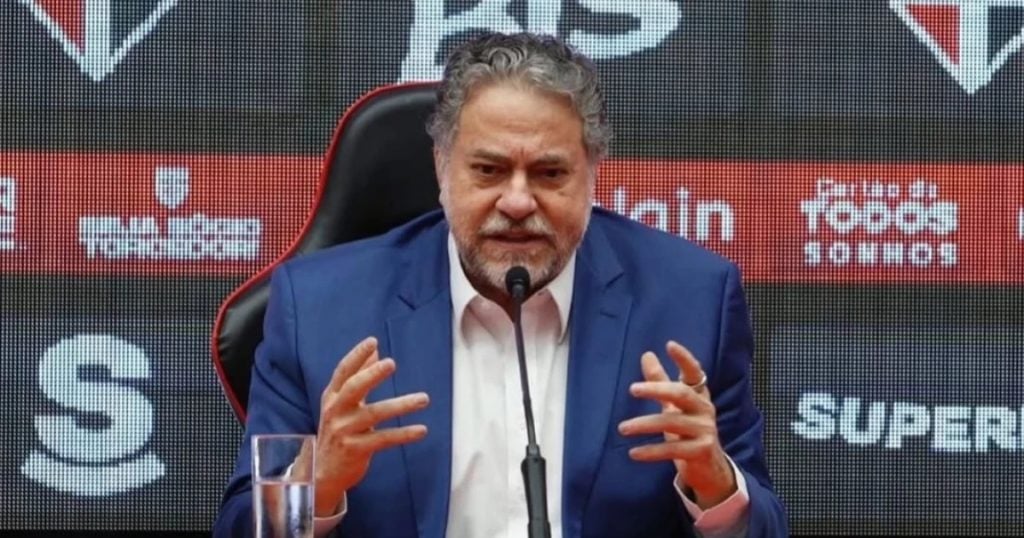 Presidente do São Paulo renuncia ao cargo em meio a investigação sobre venda de camarotes ilegais