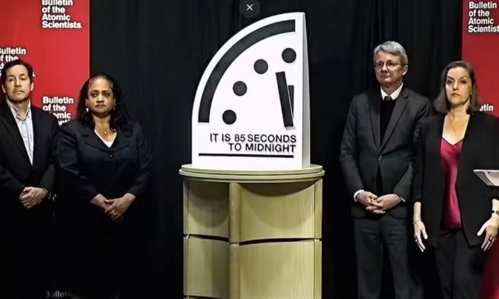 Relógio do Juízo Final está mais perto do que nunca da catástrofe