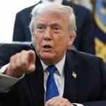 Trump publica vídeo com teoria da conspiração eleitoral que mostra os Obamas como macacos