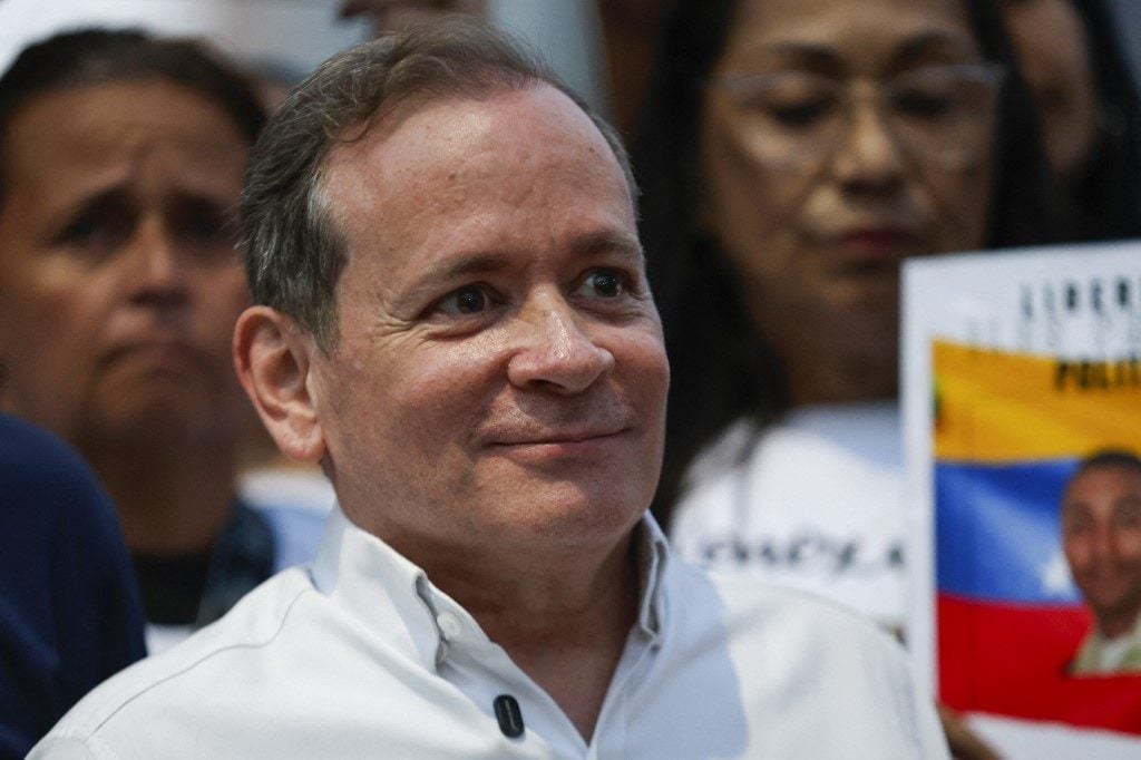 Aliado de María Corina Machado é detido poucas horas após sua libertação na Venezuela