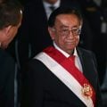 José María Balcázar é eleito presidente interino do Peru