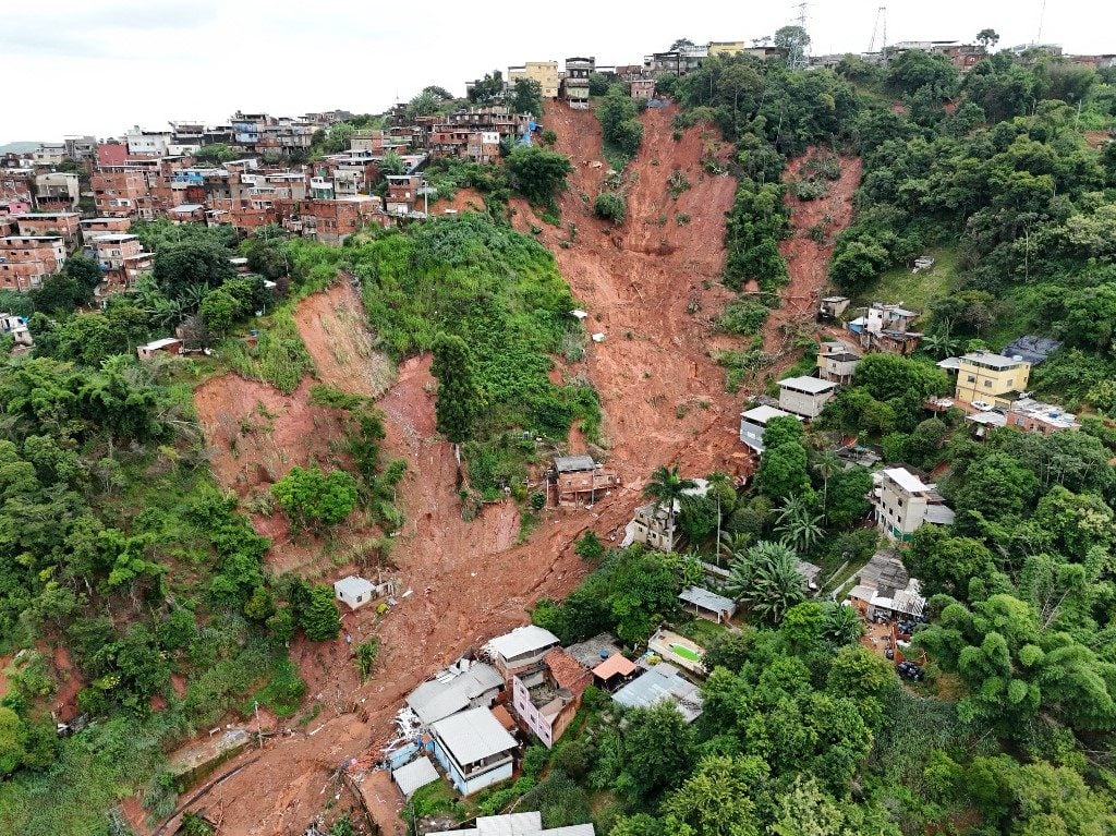 Mortos por temporais chegam a 59 em Minas Gerais