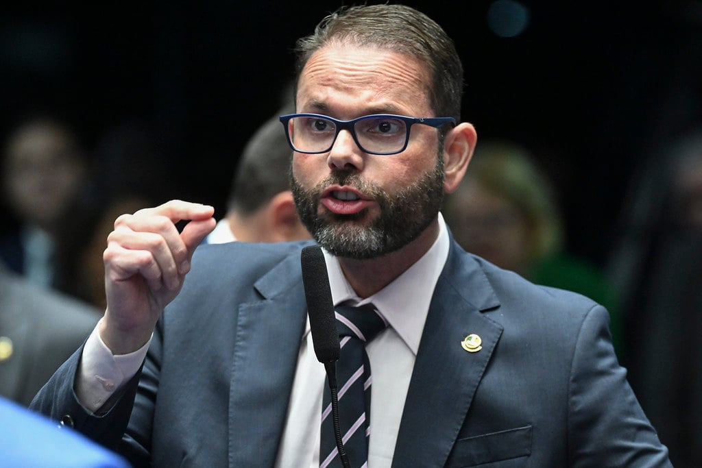 TSE retoma o julgamento que pode cassar o senador bolsonarista Jorge Seif