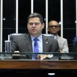 O aceno de Alcolumbre a bolsonaristas sobre sessão para derrubar o veto de Lula ao PL da Dosimetria