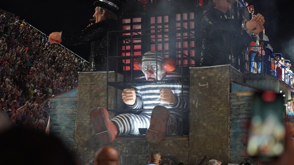 PL diz que escola promoveu ‘inaceitável ataque’ a Bolsonaro e acusa ‘ilícitos eleitorais’