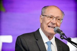 Alckmin: Brasil não perde competitividade com tarifa de 10% dos EUA