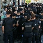 Policiais da Argentina são punidos após protesto por aumento de salário