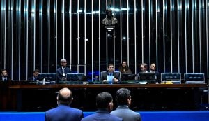 Senado aprova regras para empresas que prestam serviços a turistas