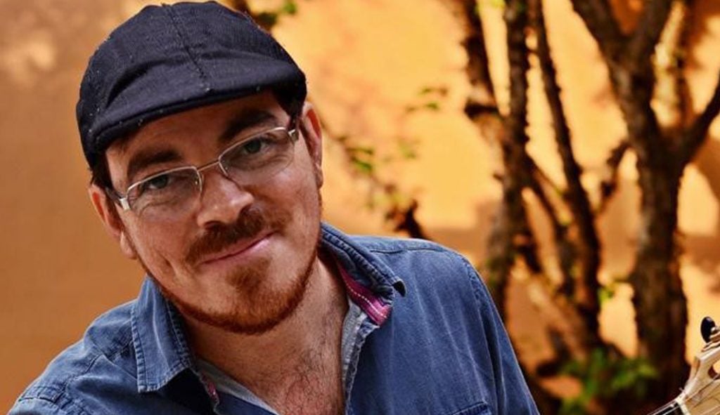 Hegemonia de enredo afro em escolas de samba tem de continuar, defende sociólogo