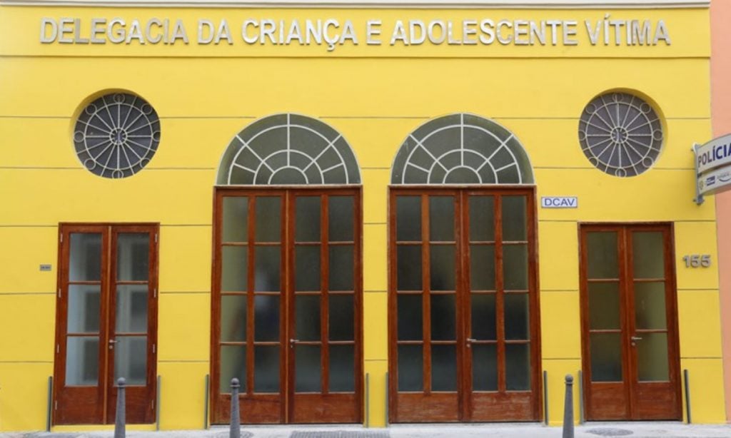 Polícia prende secretário de Petrópolis por estupro de vulnerável