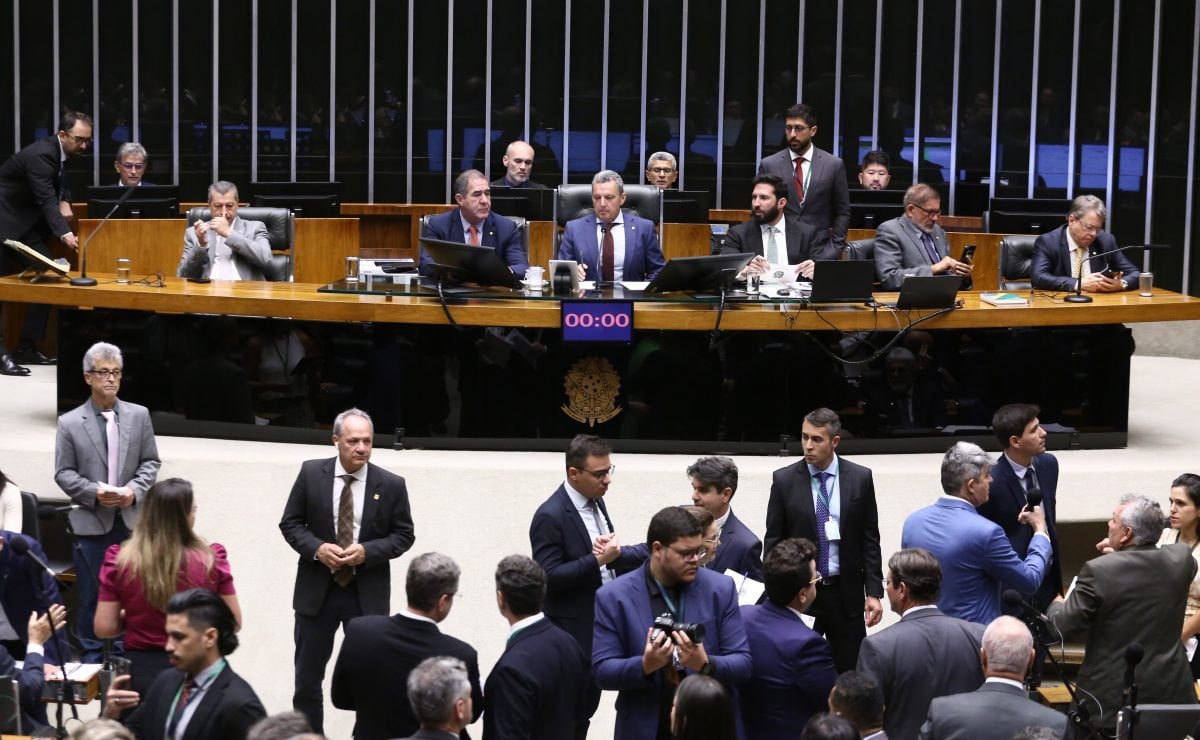 Câmara aprova projeto que cria a Universidade Federal do Esporte